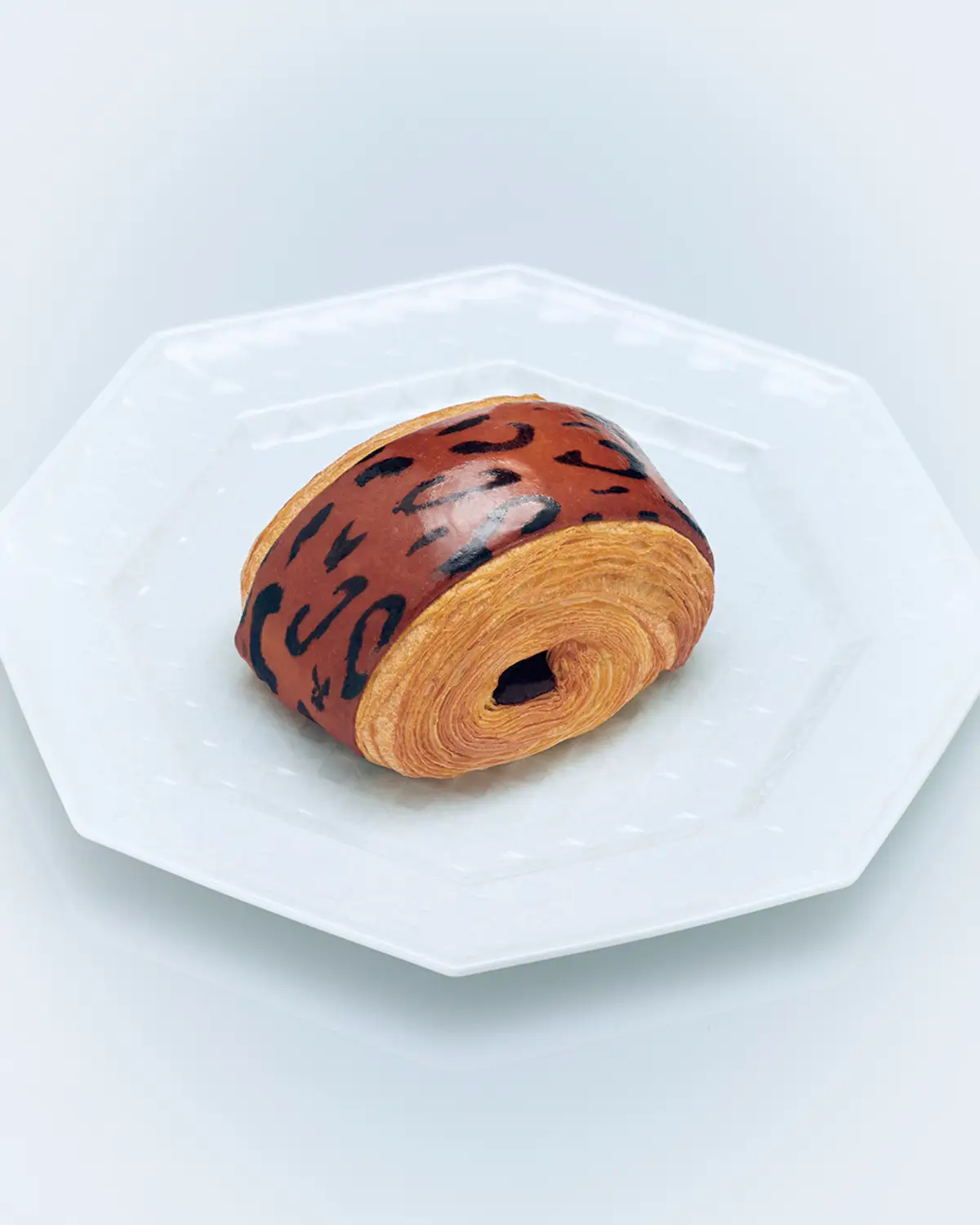 Signature Viennoiserie decorated with a Dior motif at Café Dior
