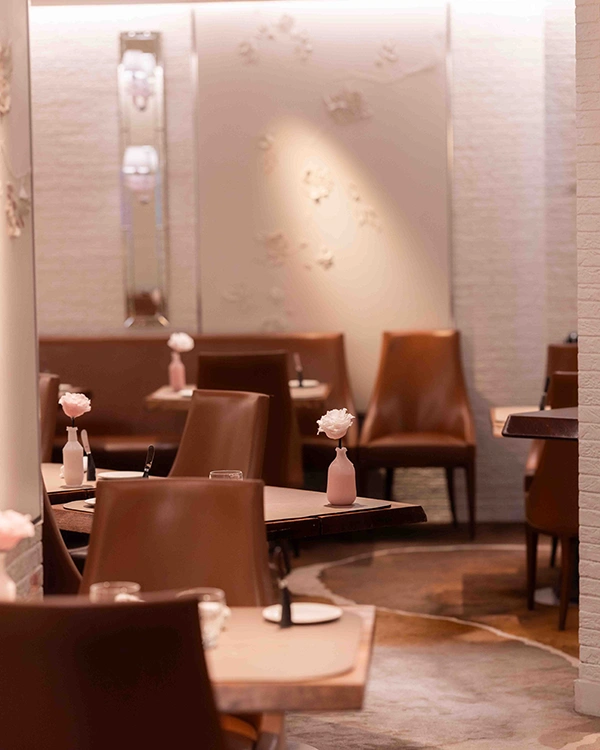 Salle élégante et contemporaine de La Dame de Pic Paris