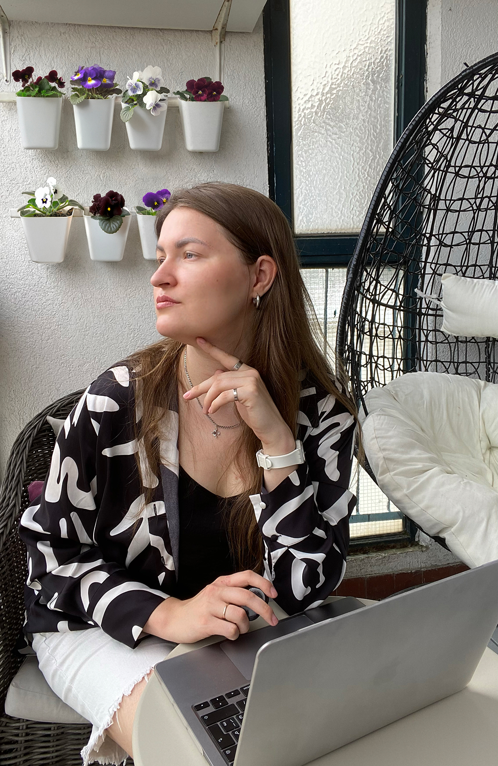 Iuliia Azarova – Web and graphic designer