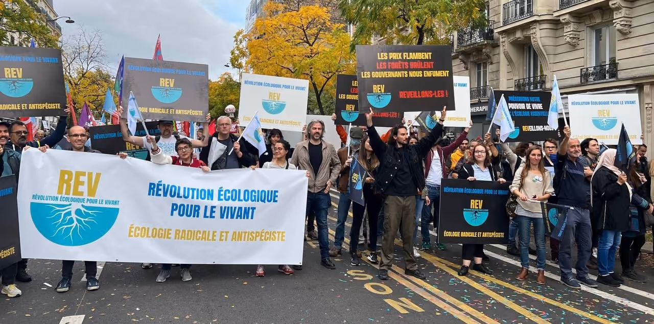 Cortège REV à la manifestation contre la réforme des retraites.