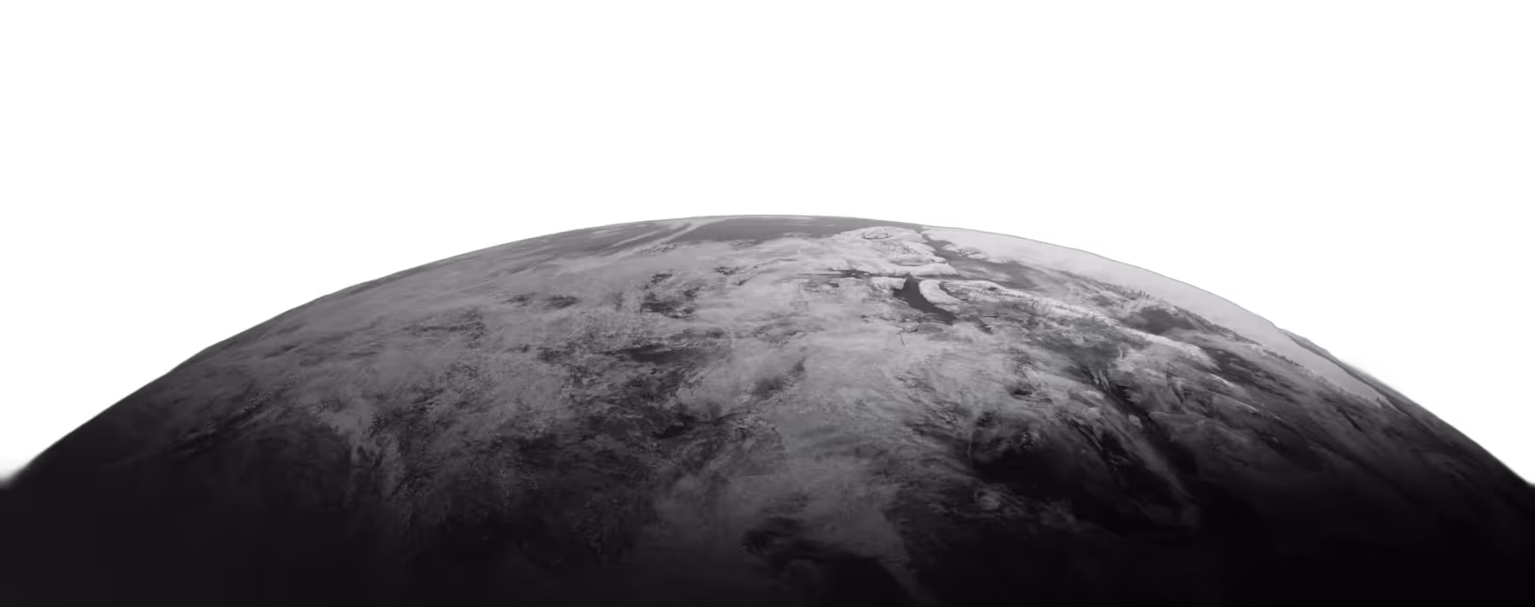Vue en noir et blanc d'une partie de la Terre depuis l'espace avec des nuages visibles.