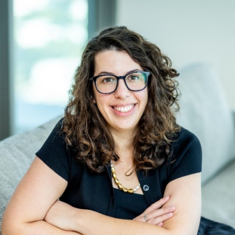 Girl testimonial portrait