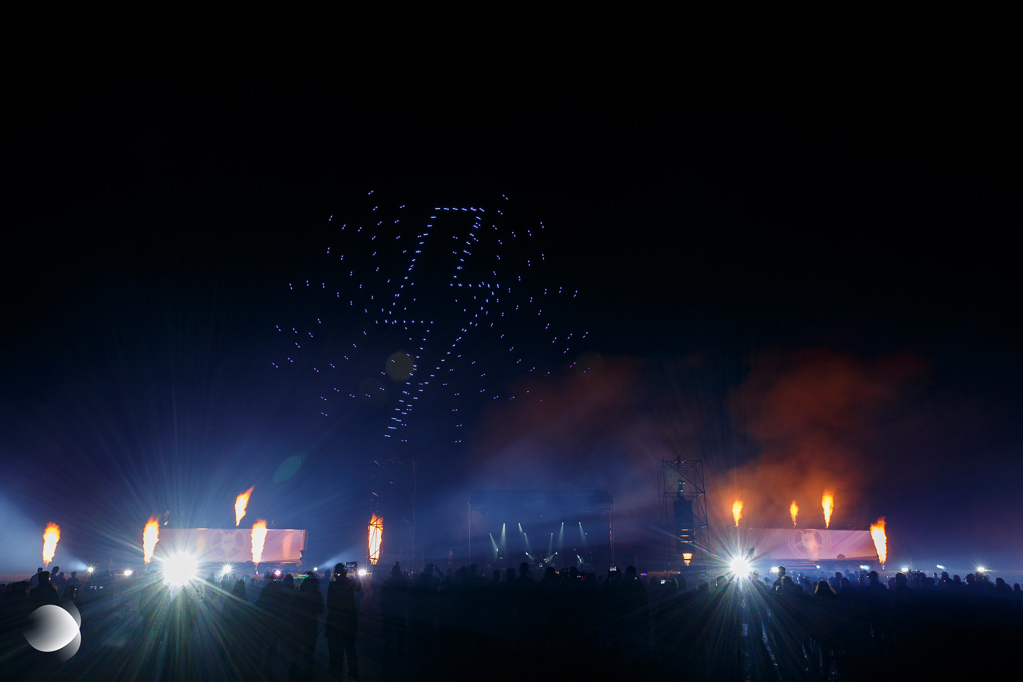 Spectacle de drone lors du festival Vents d'Est sur le hème ock