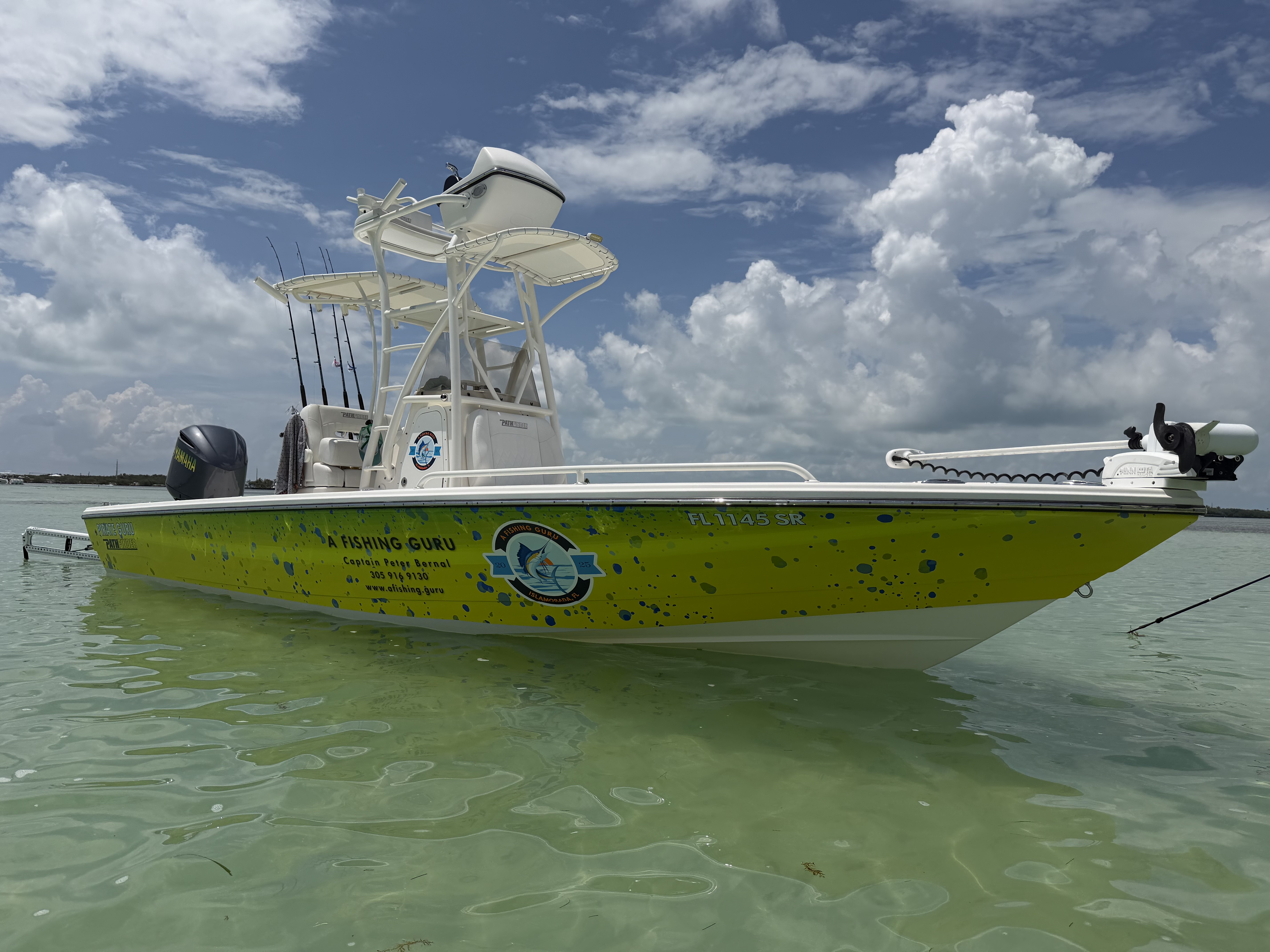 A Fishing Guru’s new 26’ Pathfinder inshore and offshore fishing charter. It rests in the still waters of Islamorada, Florida.