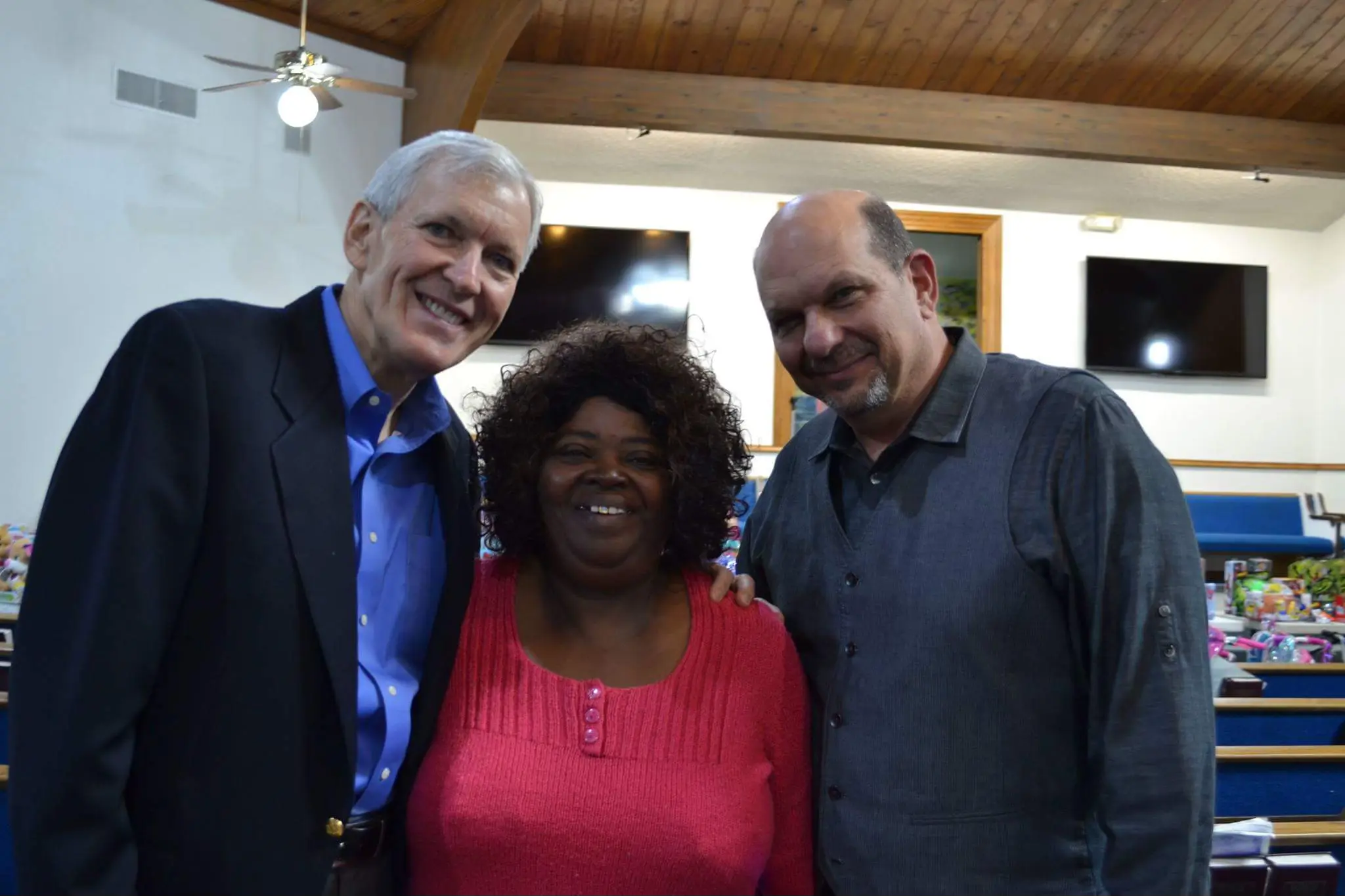 <subject>[background image] image of a busy downtown area (for a mobility and transportation)</subject>