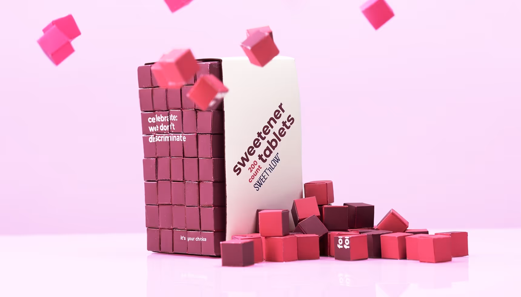 A photo of sweetener tablet packaging.