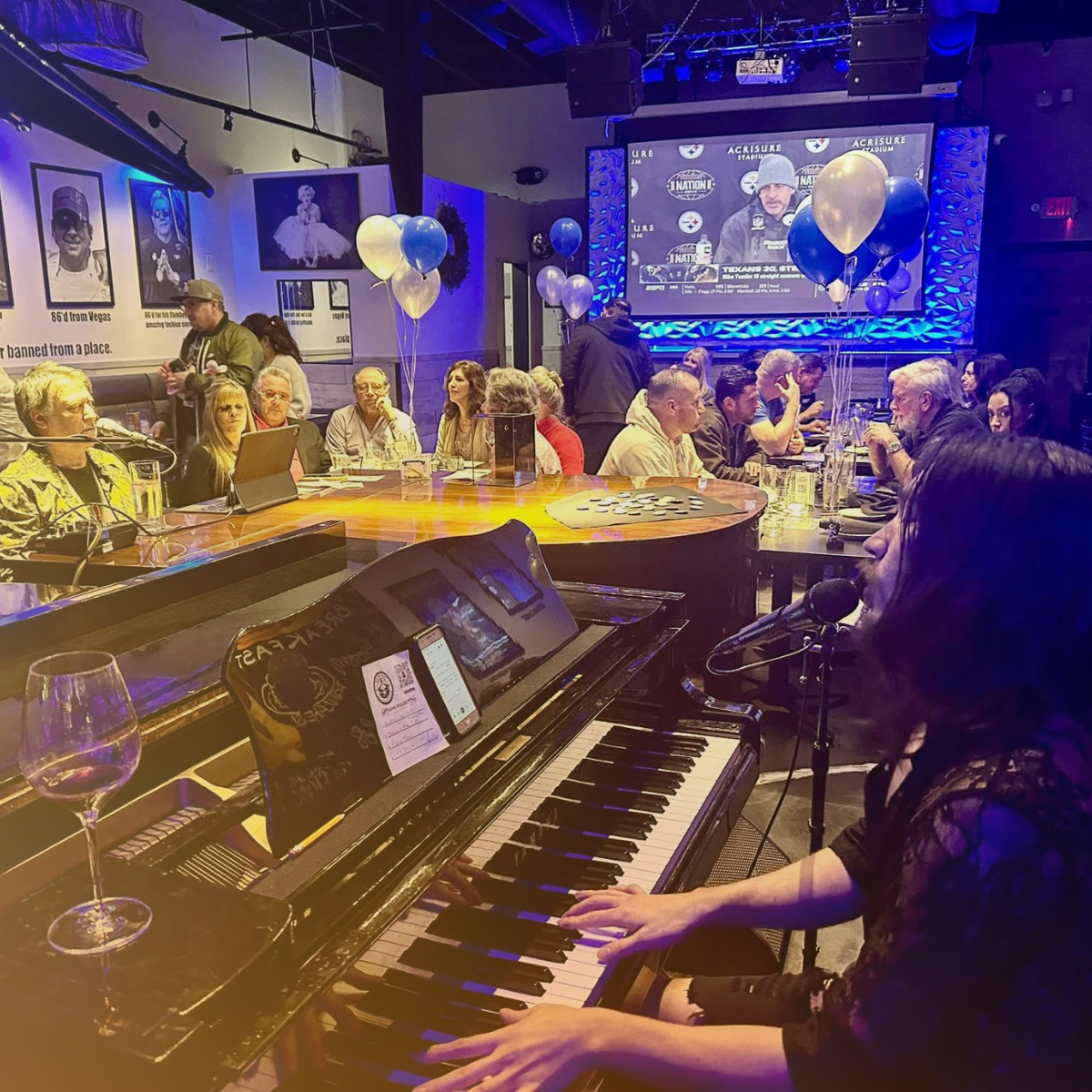 Live events at Kitchen 86 El Paseo