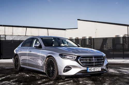 Wynajem busa z kierowcą Warszawa – luksusowy Mercedes Klasy V Diamond Car Rafał Redłowski