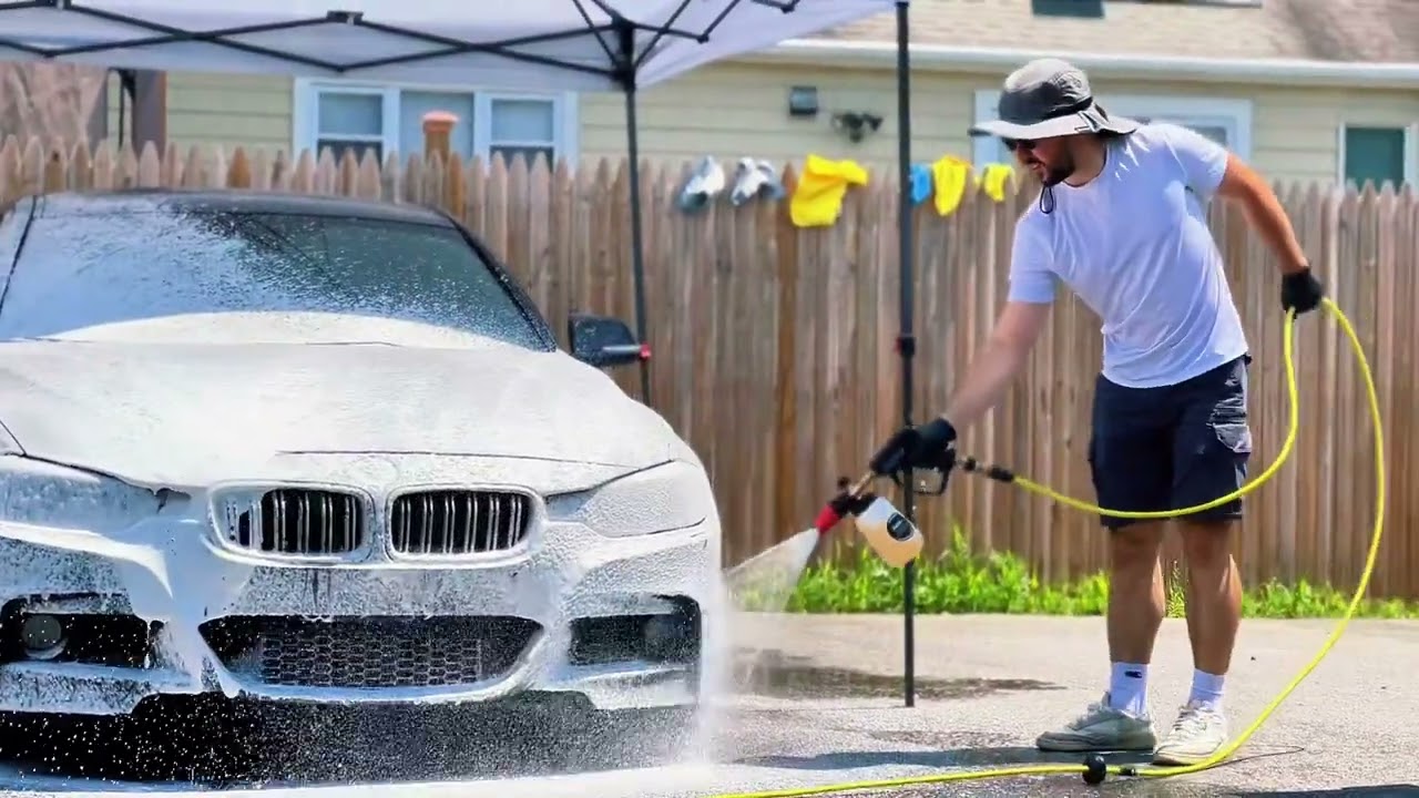 Discover the ultimate car detailing Toronto guide. Learn expert tips on vehicle cleaning, paint protection, ceramic coating, and maintaining your car year-round.