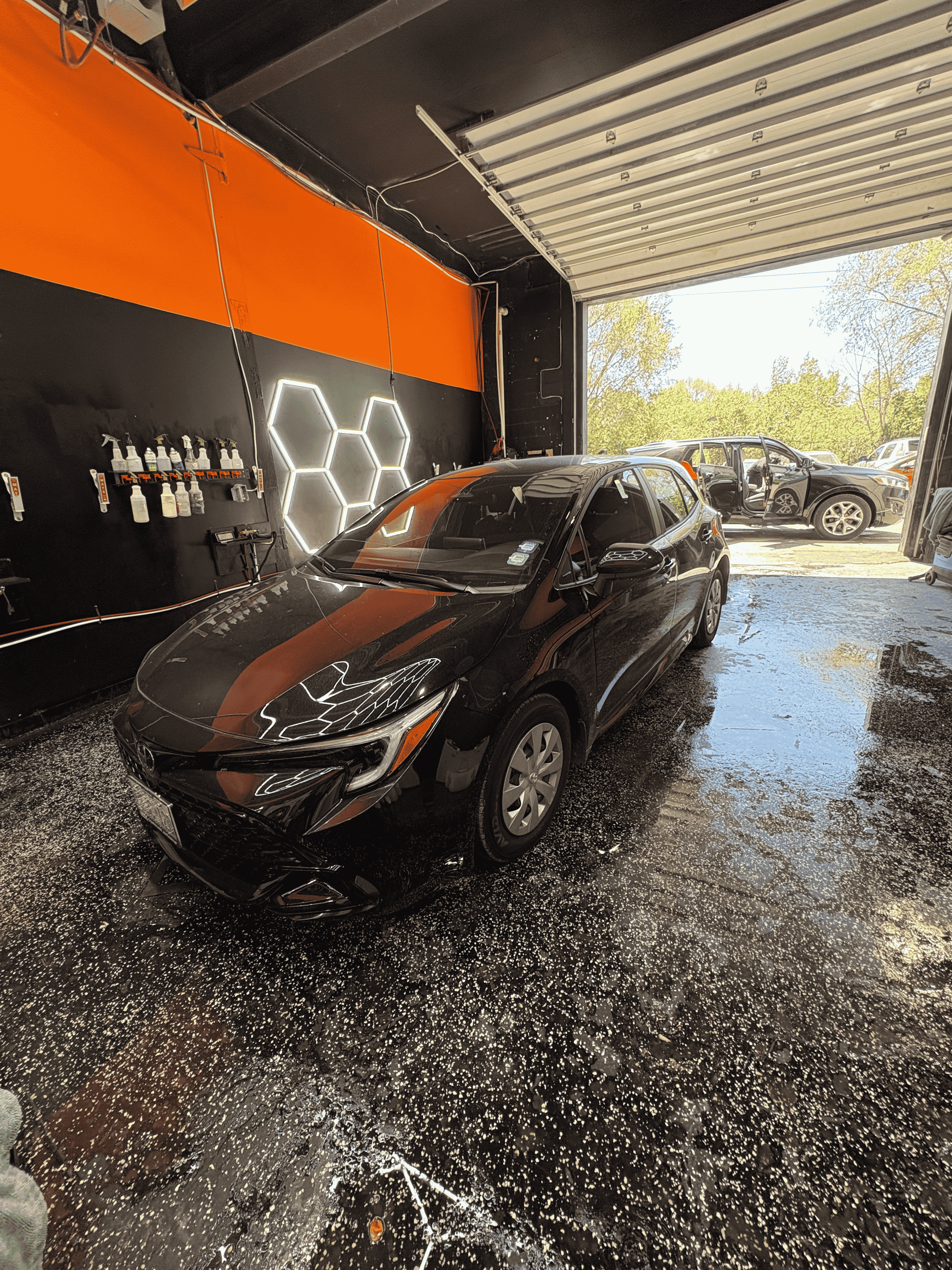 Wondering how much mobile car detailing costs in Brampton? See 2026 price ranges ($80–$350+), what affects pricing, and how to pick the right package.