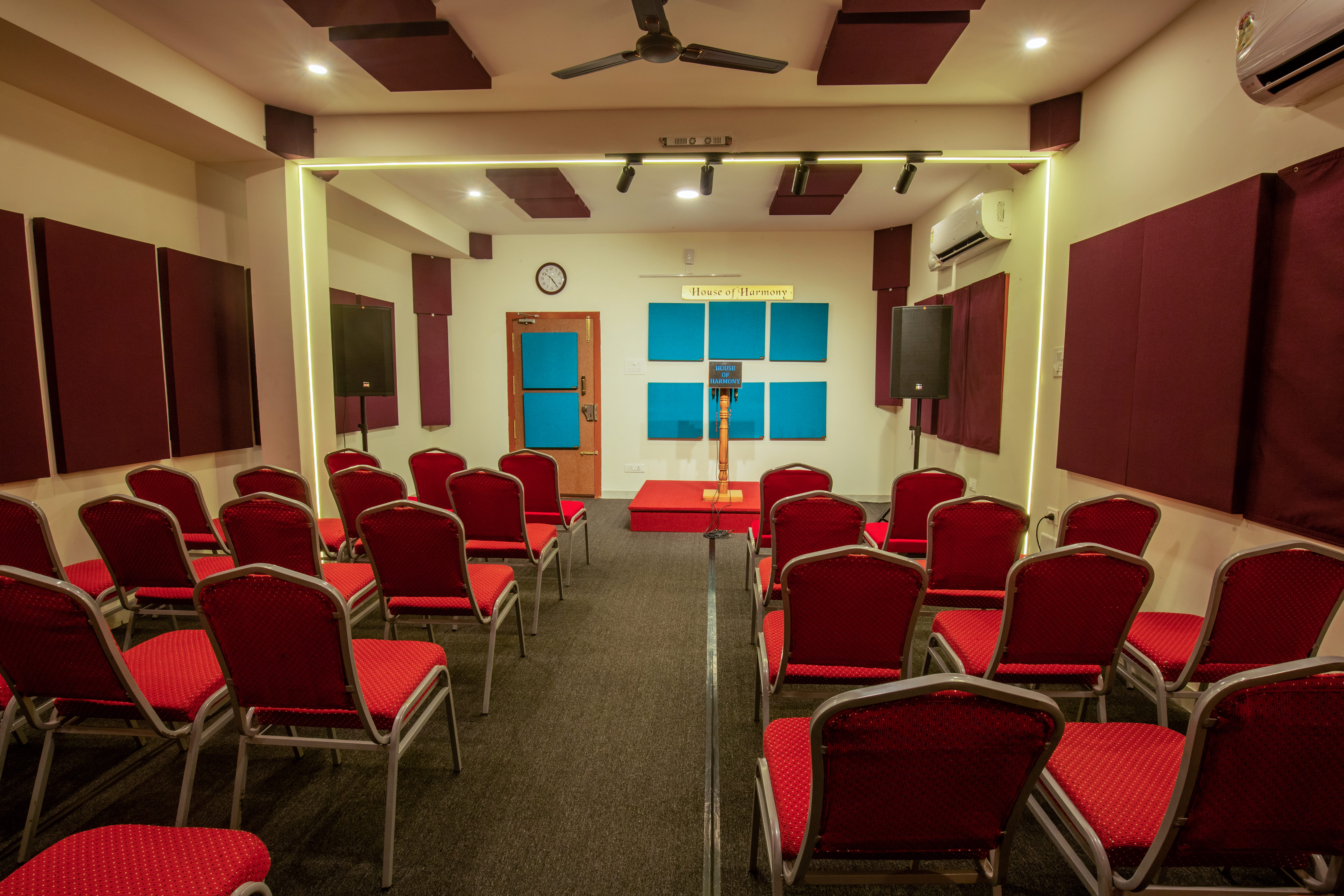 image of art class in session (for a ceramic studio)