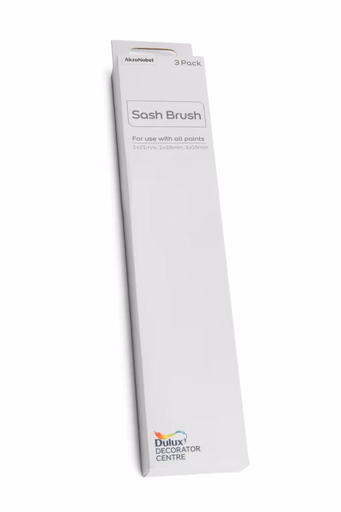  Designed for detailed work and achieving clean edges in areas like skirting and frames. 