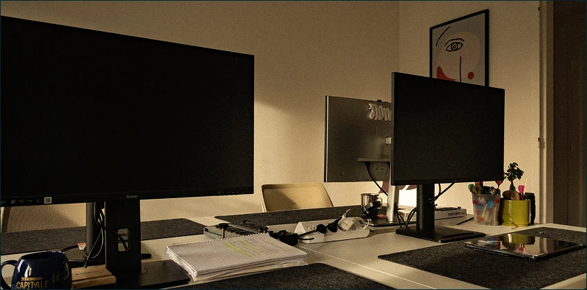 photo des espaces de travail de l'open space de station seja