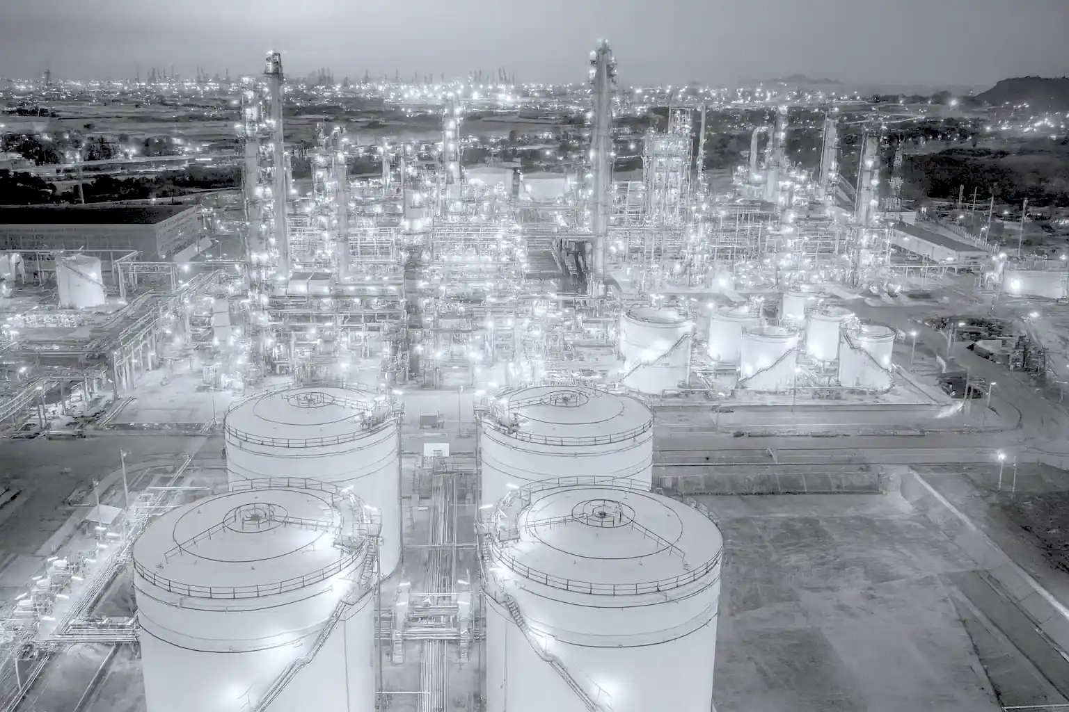 image of a geothermal plant with advanced technology