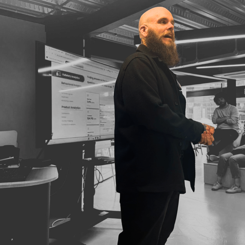 image of collaborative meeting (for a consulting firm)