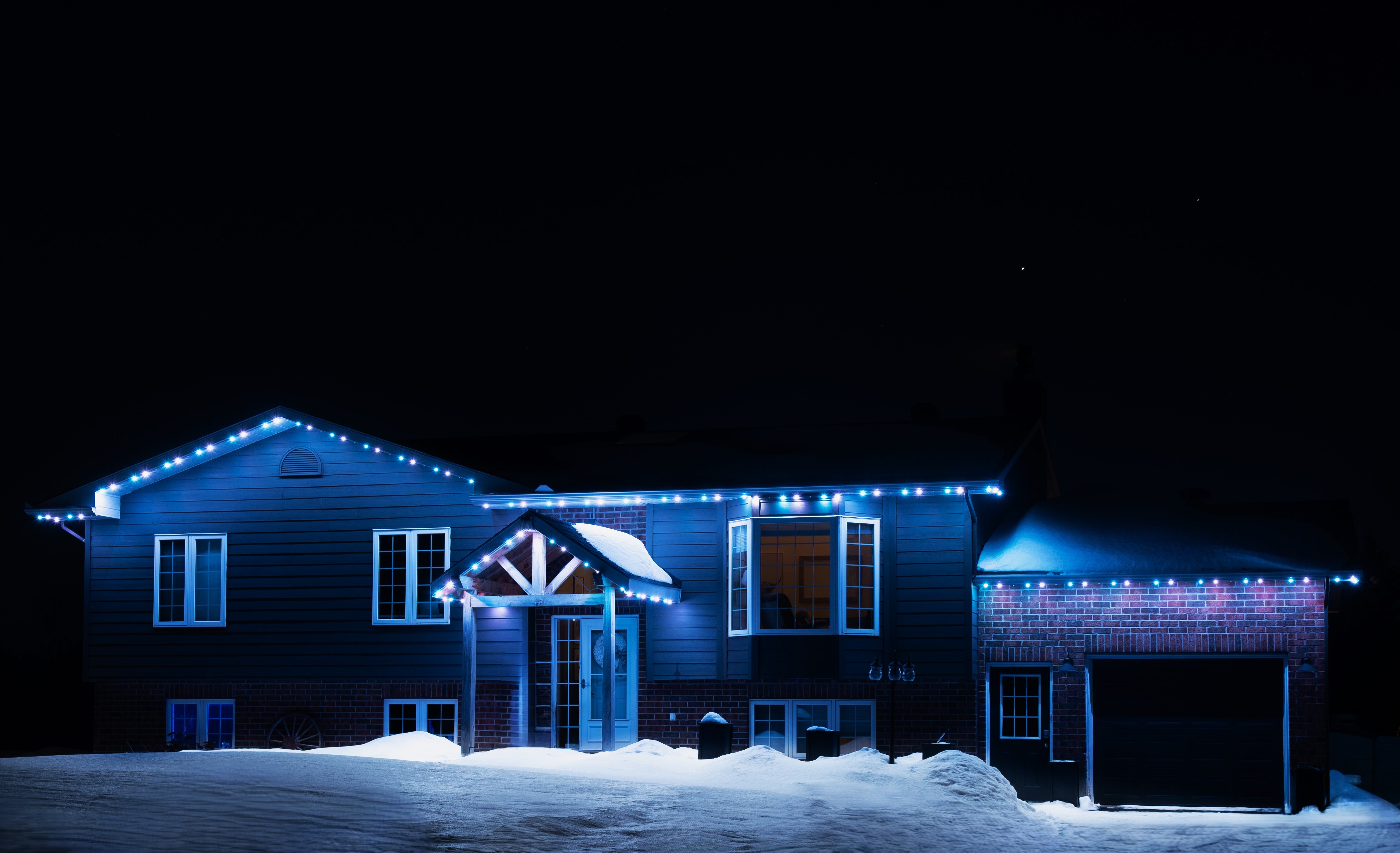 [headshot] image of customer (for a music studio)