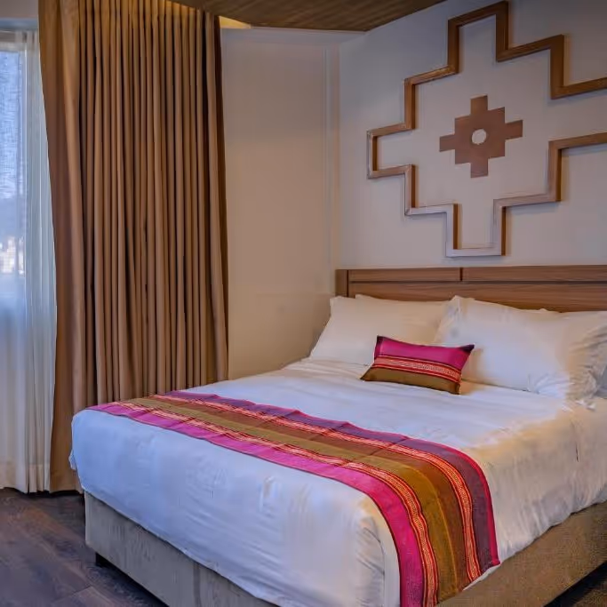 bedroom with double bed