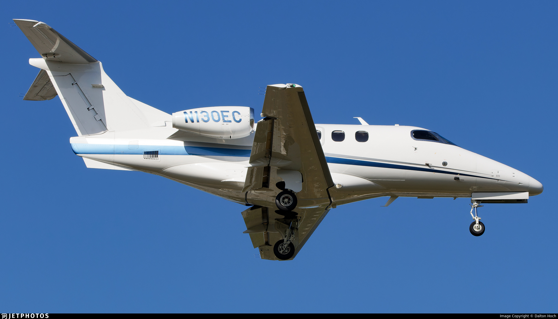 N562DD - Flight Tracking, Ownership, Specs, and History (Cessna