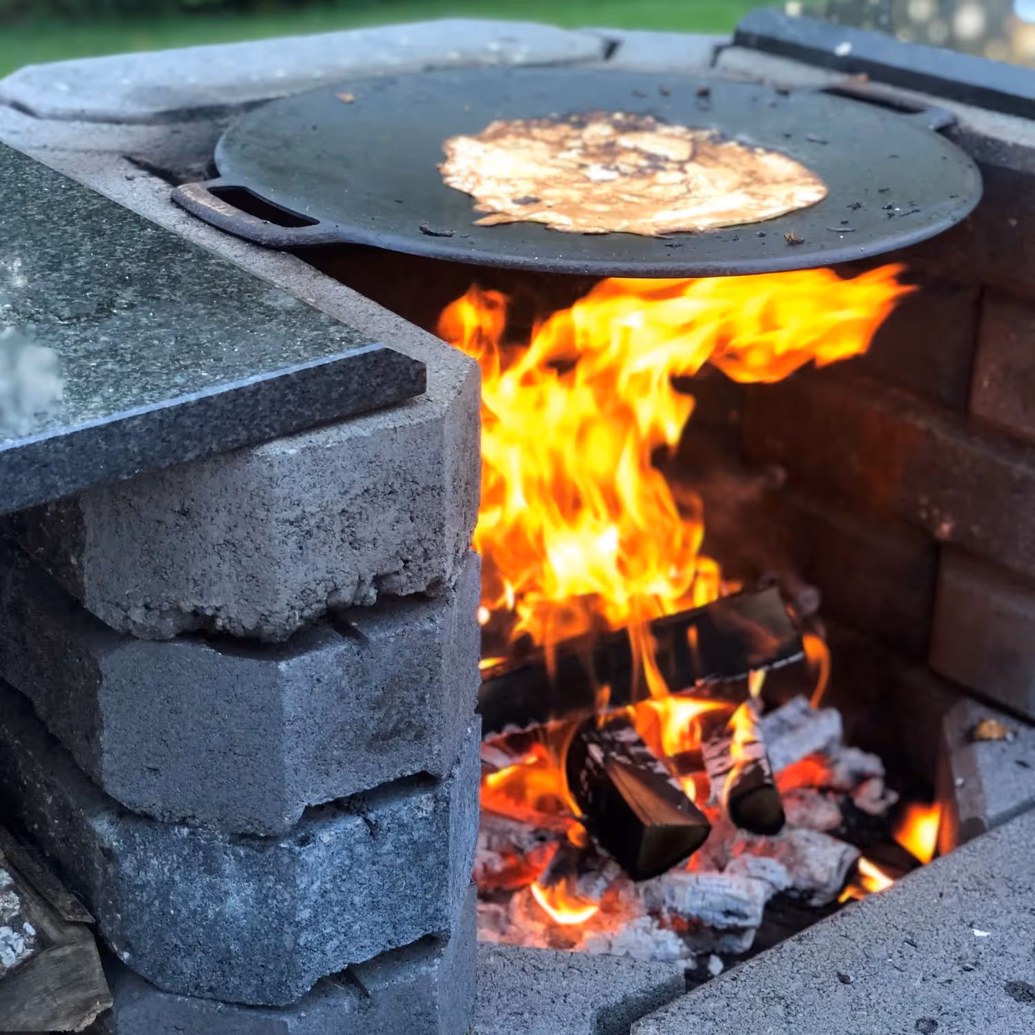 HB-Valligrilli grillaus käytössä