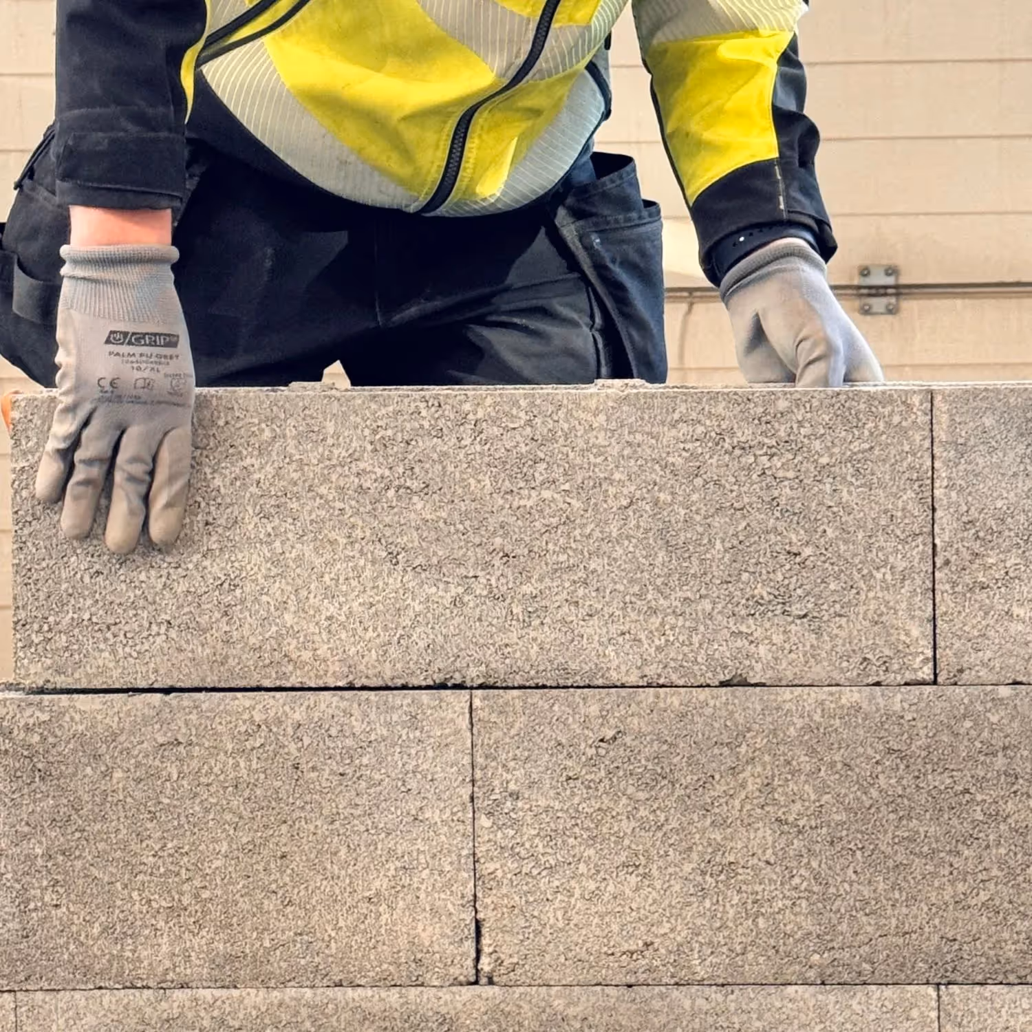 HB-Betonin kevytsora Ponttiharkot muurattuna seinäksi