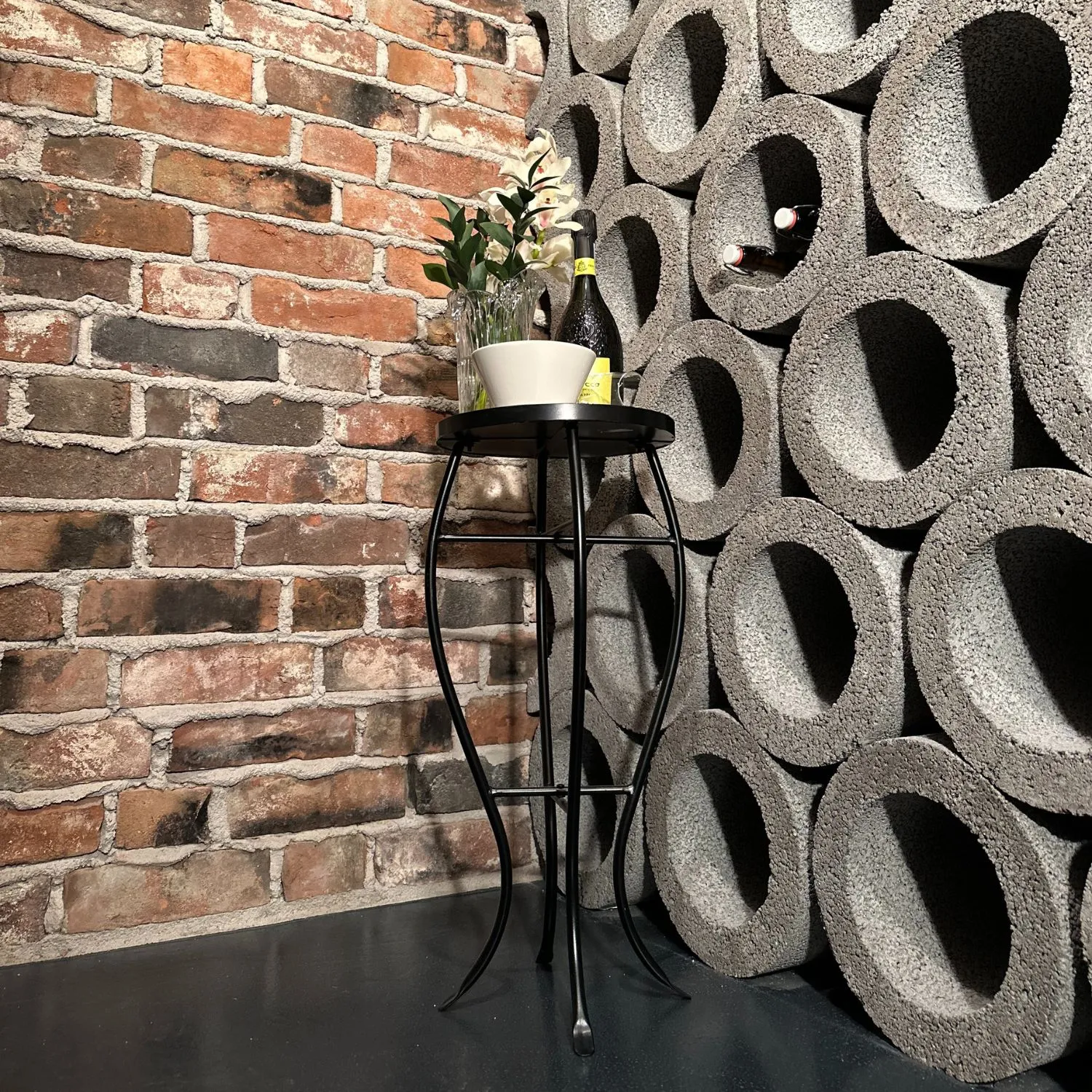 HB-Betonin kevytsora Pilariharkko pyöreä PH300 ladottuna koristeellisesti