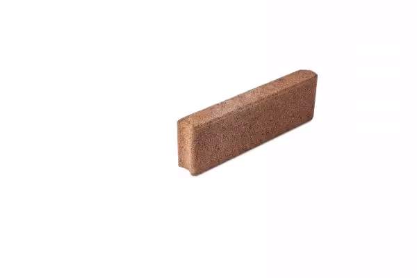 HB-Betonin Nurmikon Reunakivi Punainen 400×60×120 mm