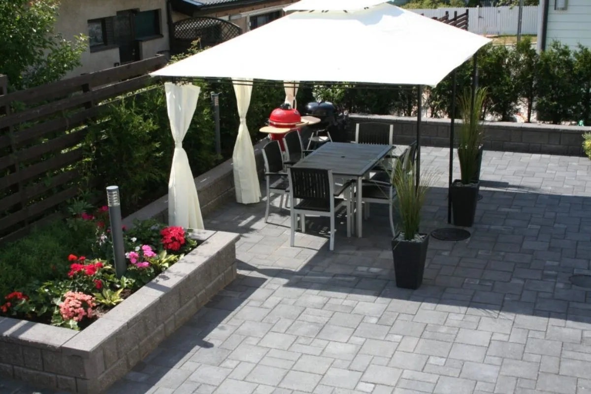 Rakenna toimiva piha pihakivillä