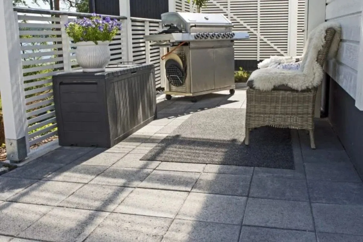 5 loistavaa syytä rakentaa kiviterassi