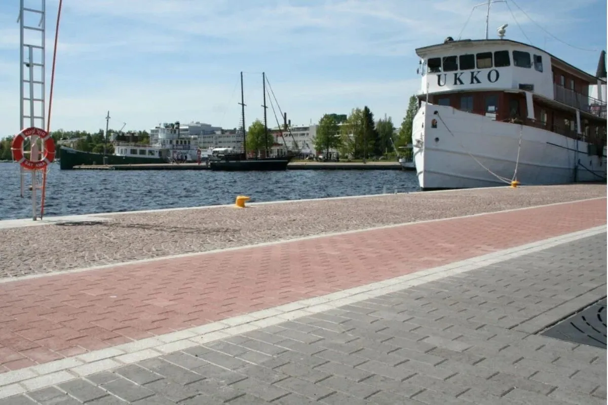 Betonikivillä kestäviä ratkaisuja infrarakentamiseen