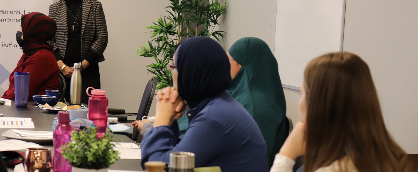 Participantes lors d'un atelier de l'Institut F