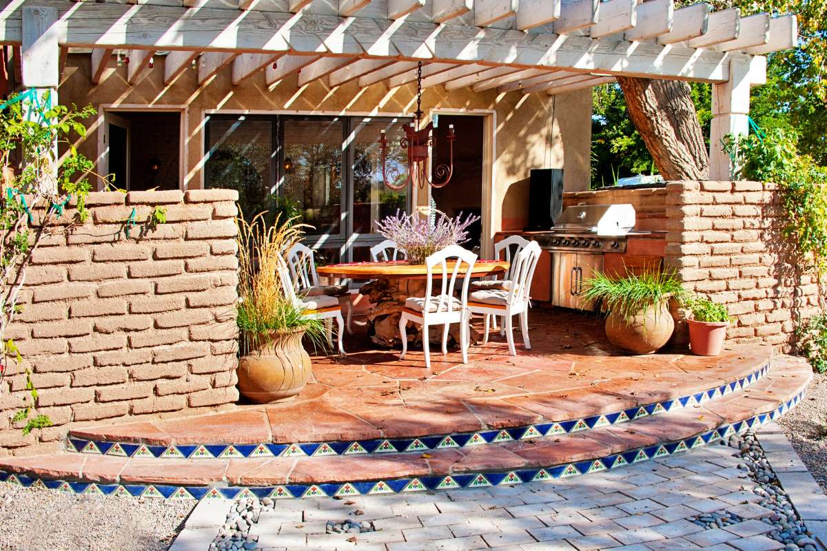 Outdoor Kitchen