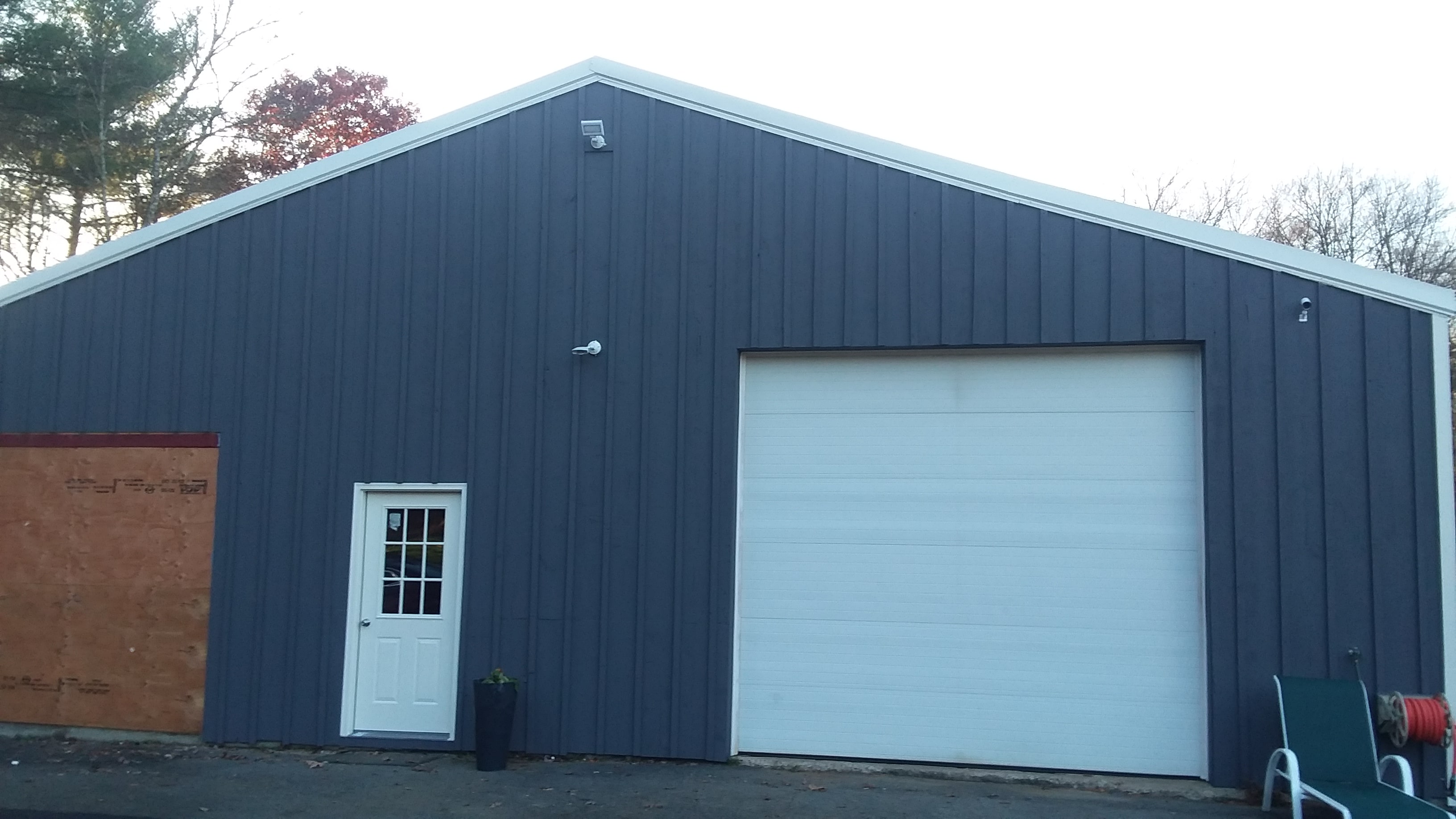 image of elegant beauty product arrangement