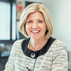 Headshot of Lisa Rodgers