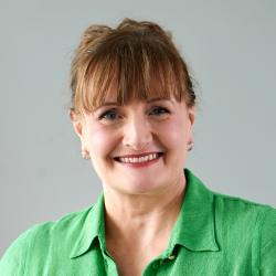 Headshot of Lisa Norris