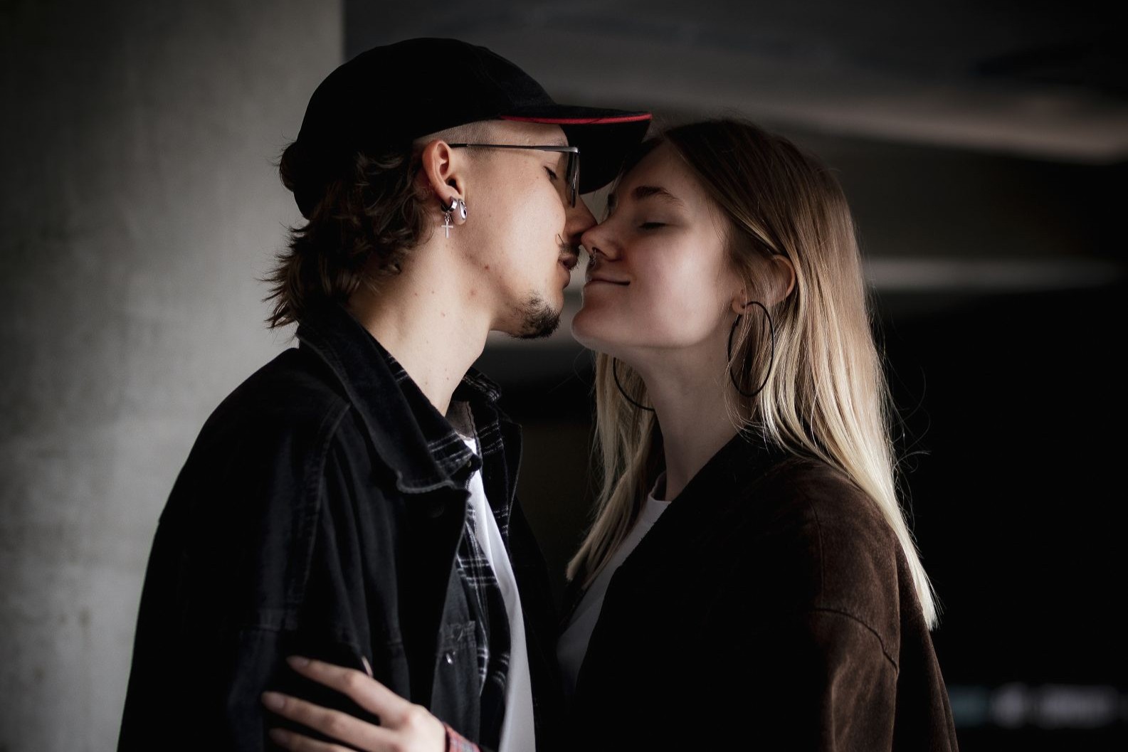 [digital project] graphic design conceptual art with dark ambiance (for a graphic design studio)