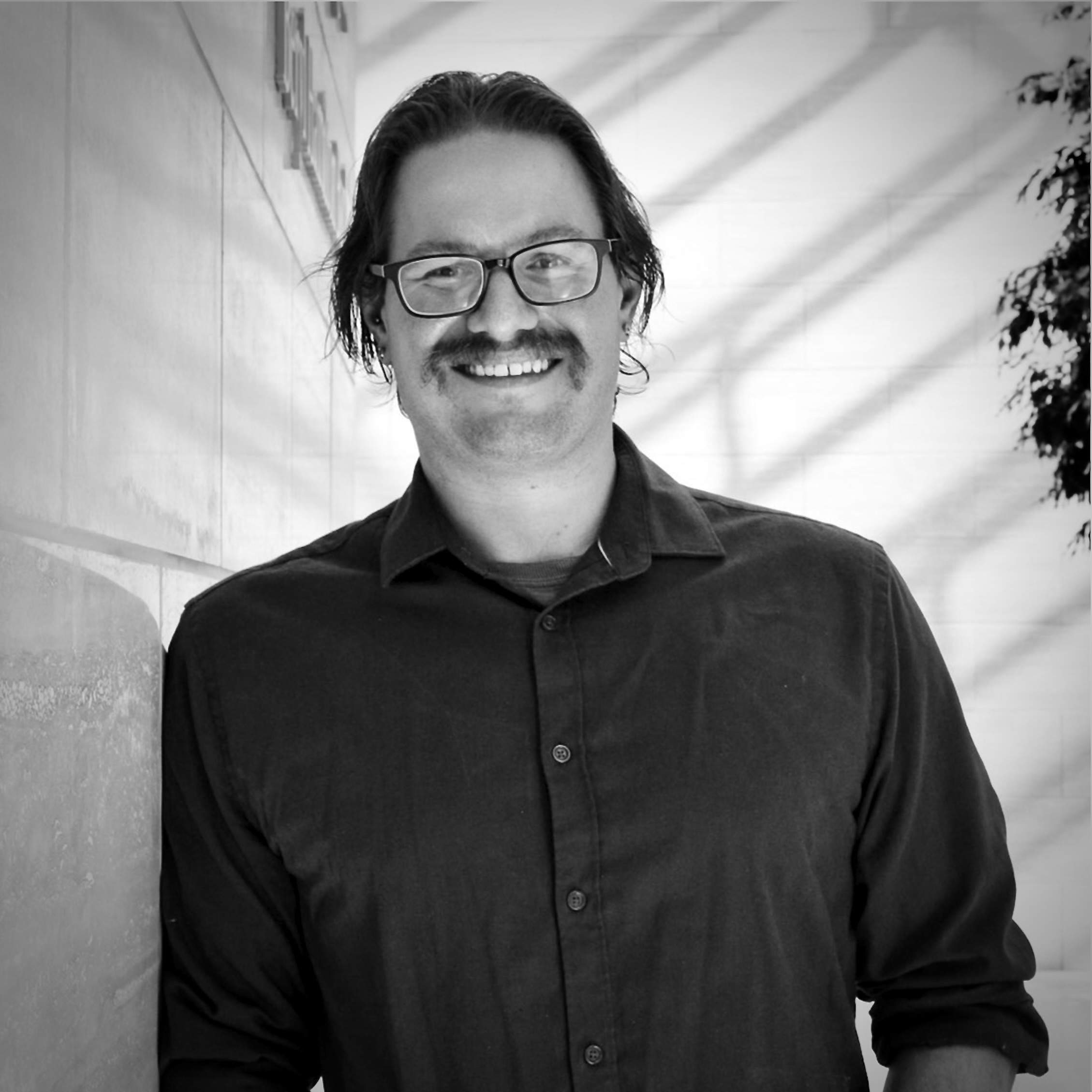 [team] image of staff member (for a university)