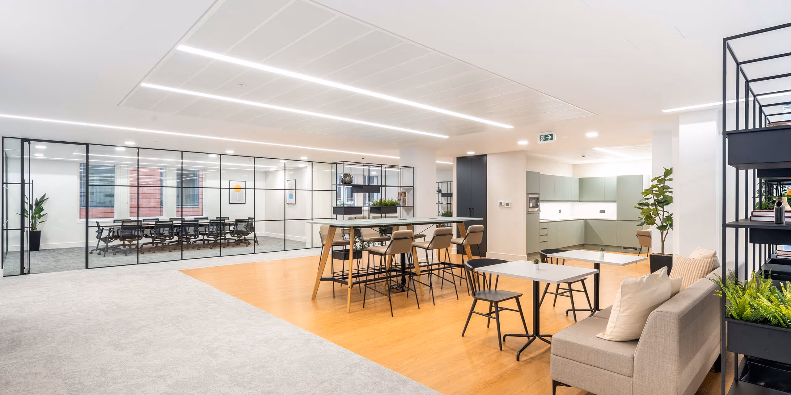 Gracechurch Walk-Through