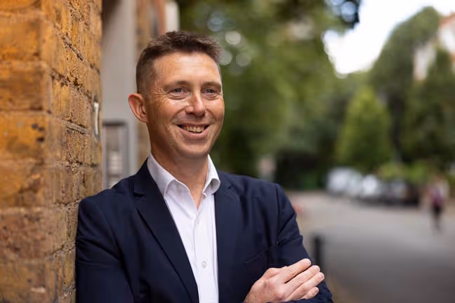 Neil Thomas