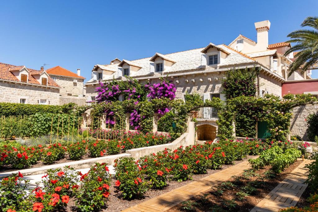 Lemongarden Boutique Hotel