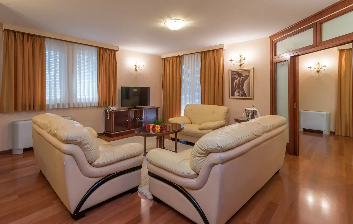 Trogir Palace sitting room with cream leather sofas