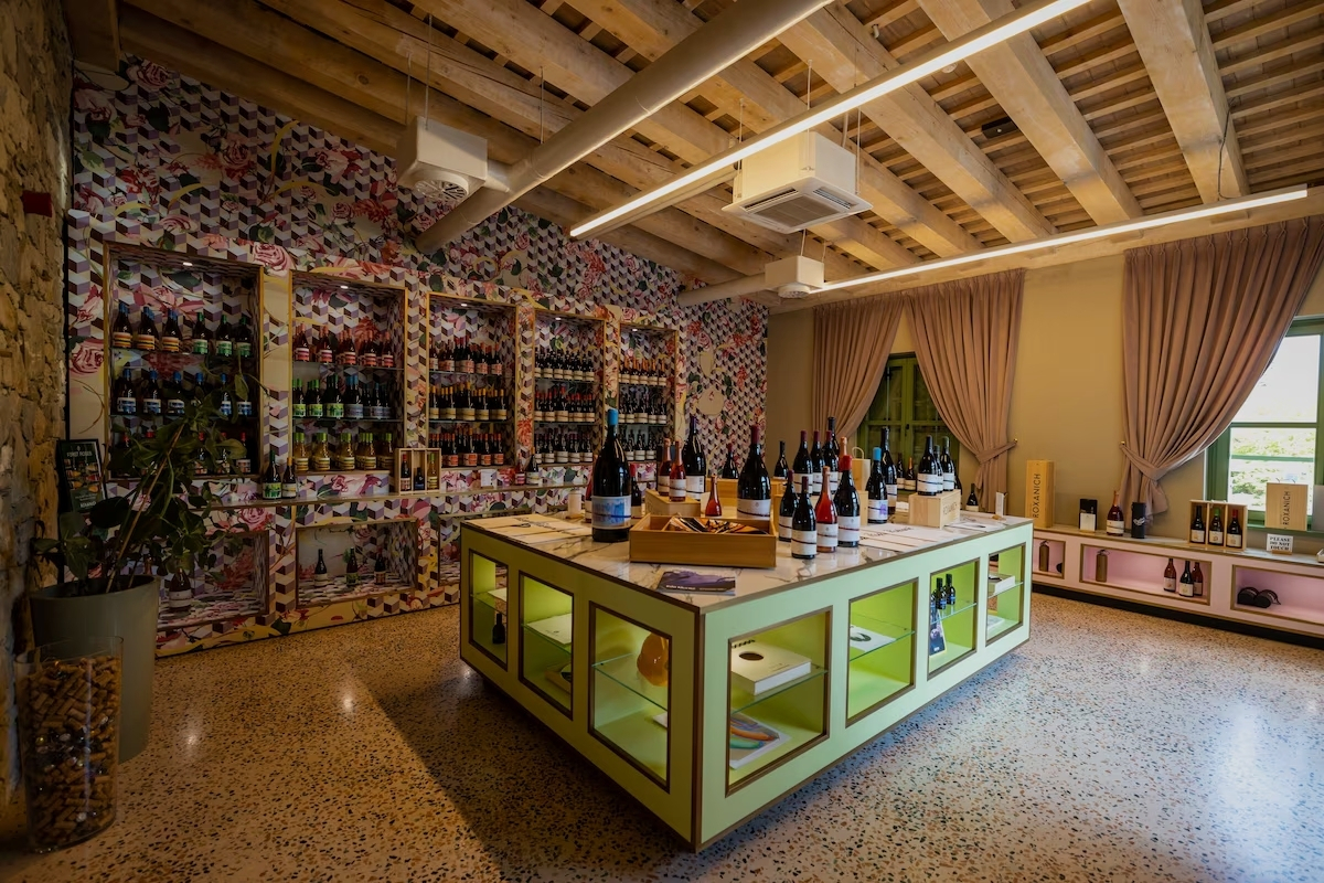 Roxanich Winery & Design Hotel wine tasting room