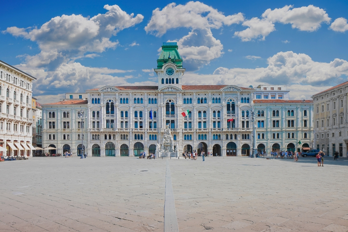  Piazza Unità d'Italia (Unity of Italy Square)