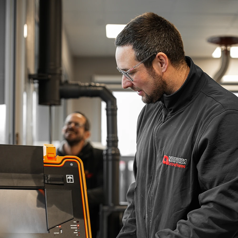 Des techniciens BRET au travail