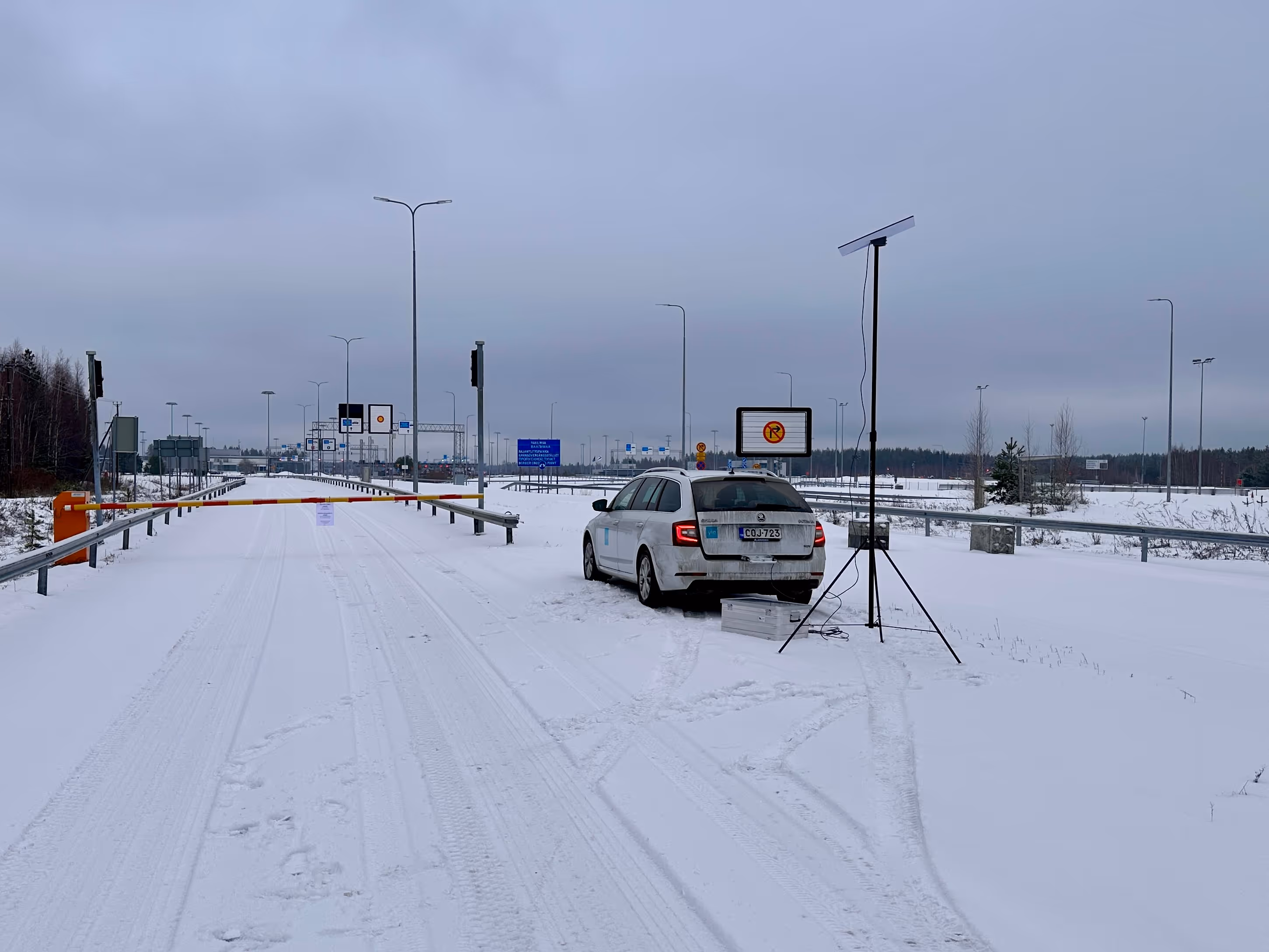Vaalimaa border crossing station. Collins Group tested LEO satellite systems at four Finnish border stations along the Russian border.
