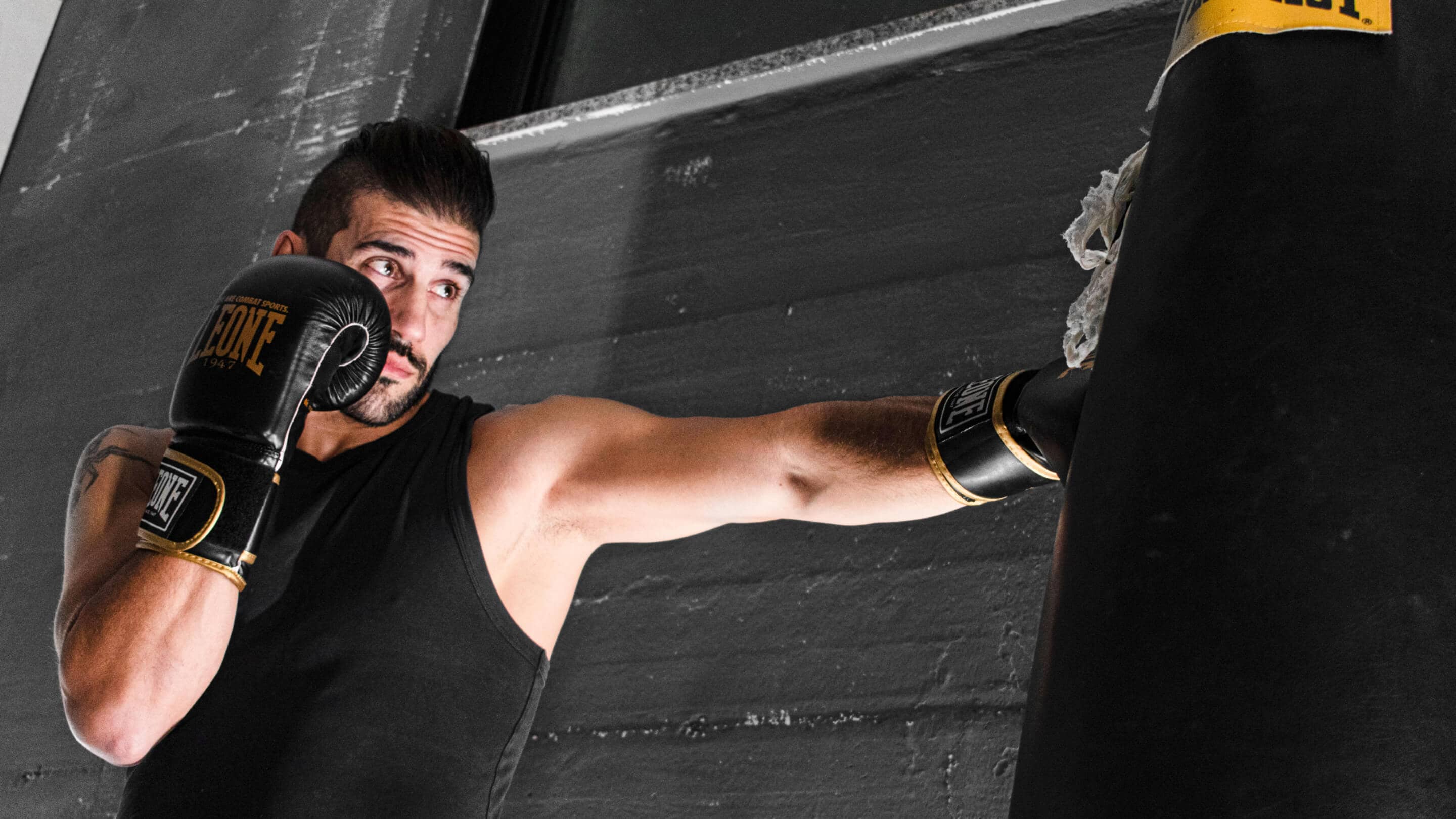 Cardio Kickboxing workout to burn fat