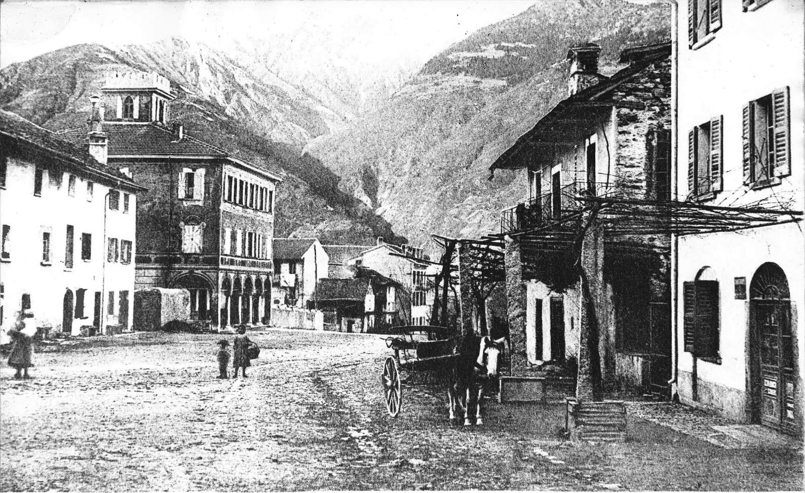 Vista storica del Palazzo Scalabrini a Giubiasco, edificio che ospita l'Hotel La Tureta.