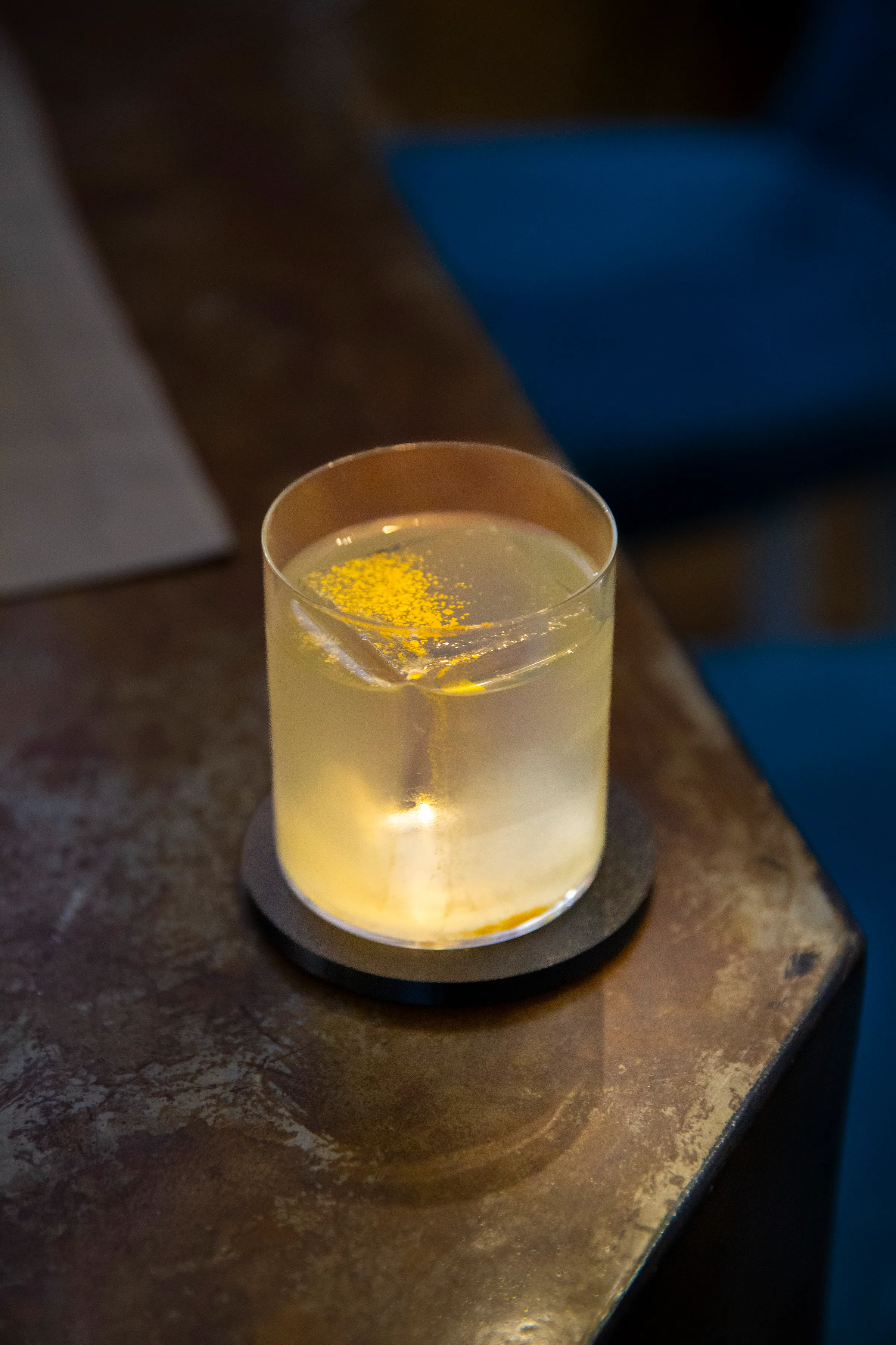 Selezione di cocktail e aperitivi serviti nel bar dell'Hotel La Tureta.