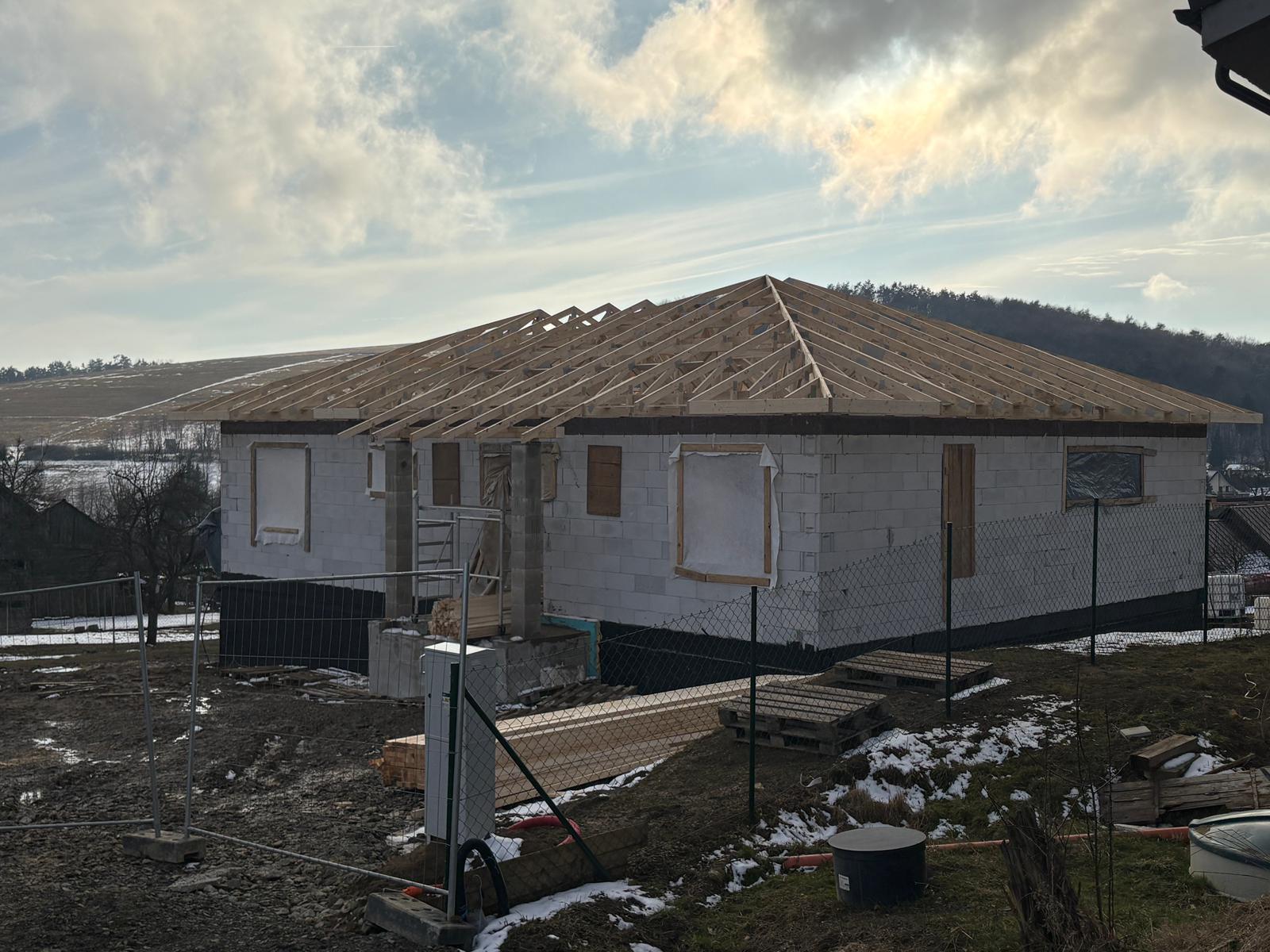 Valbová strecha Ratvaj