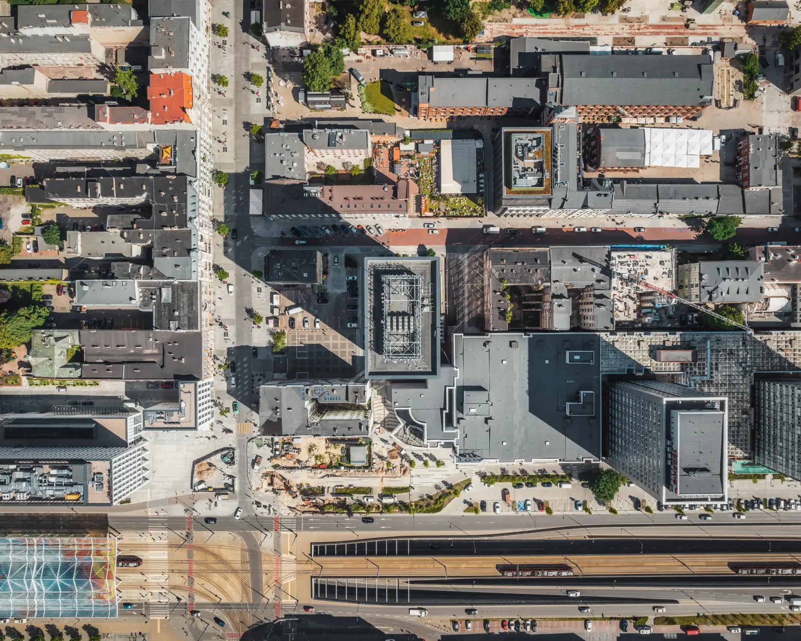 Zdjęcie wieżowca Red Tower