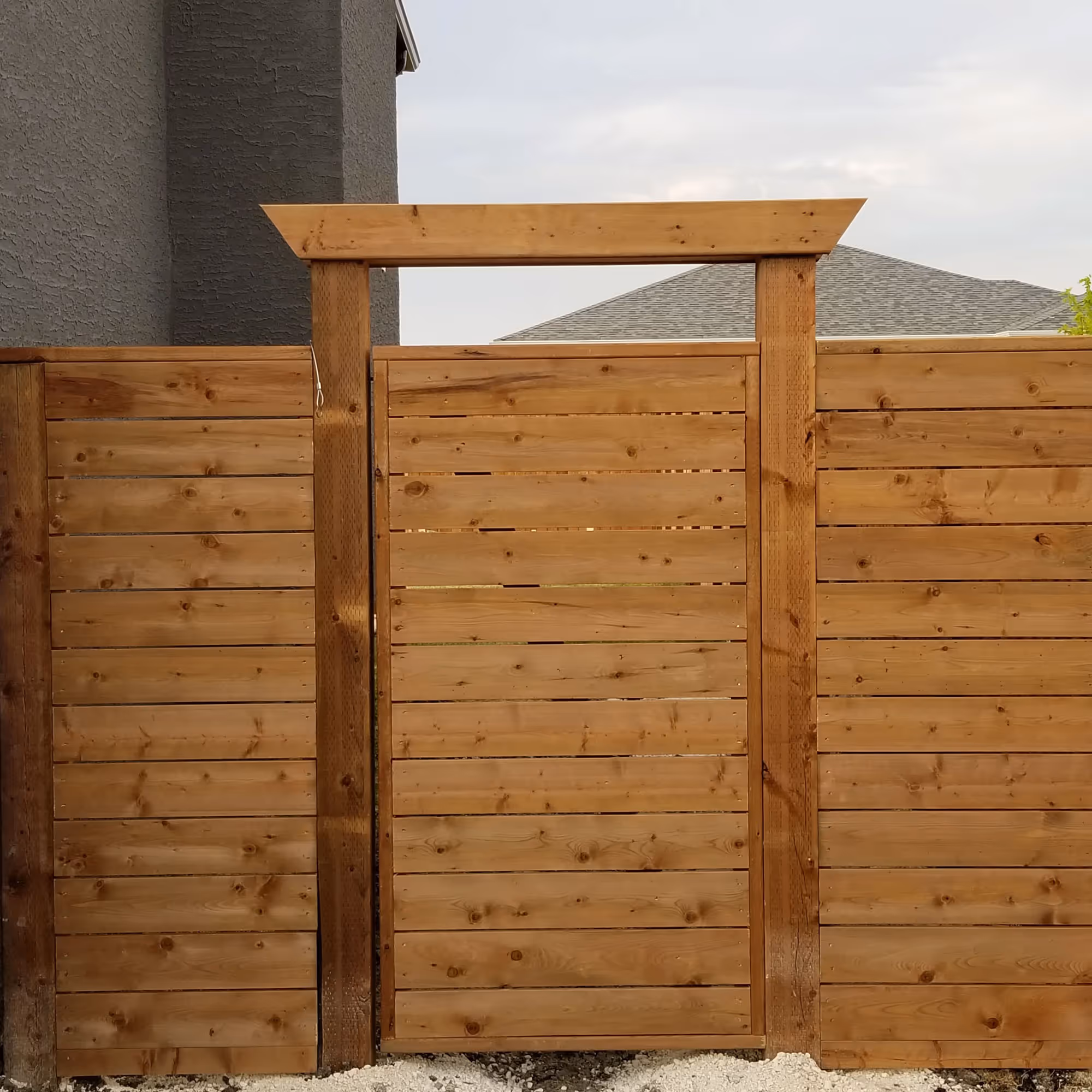 Cost-effective new fence services and privacy inserts in different colour options are available in Winnipeg, MB, and the surrounding area.